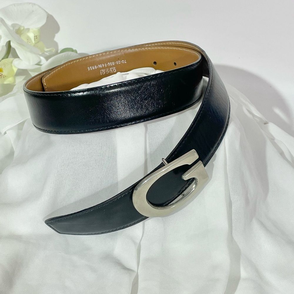 Authentic Gucci Black and Silver Leather Belt - Picture 6 of 8